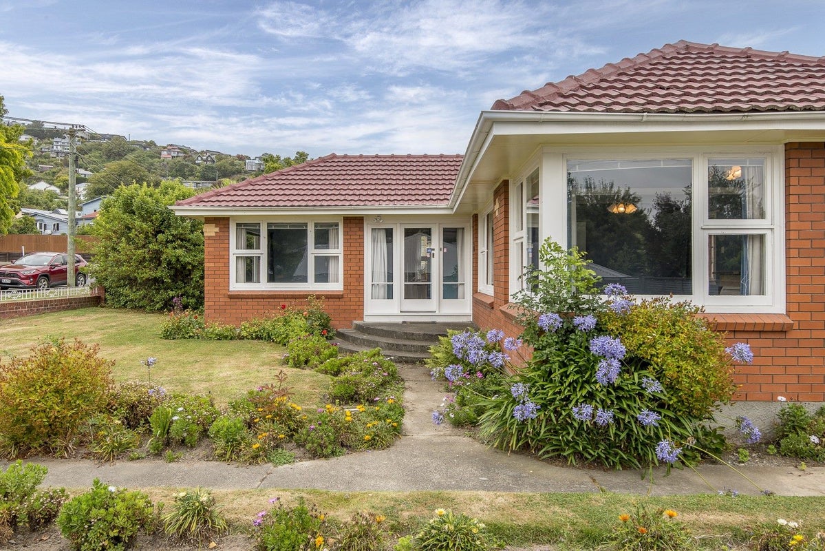 1 Roscoe Street, Saint Martins, Christchurch - Carousel 2