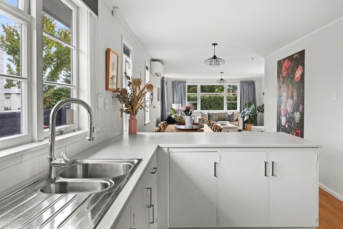 909 Churchill Street, Akina, Hastings - Carousel 2