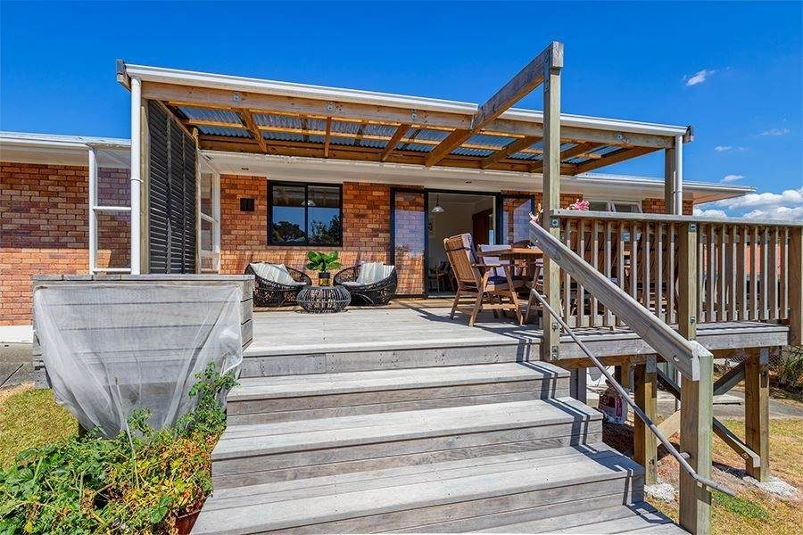 11 Walton Avenue, Warkworth, Warkworth - Carousel 1