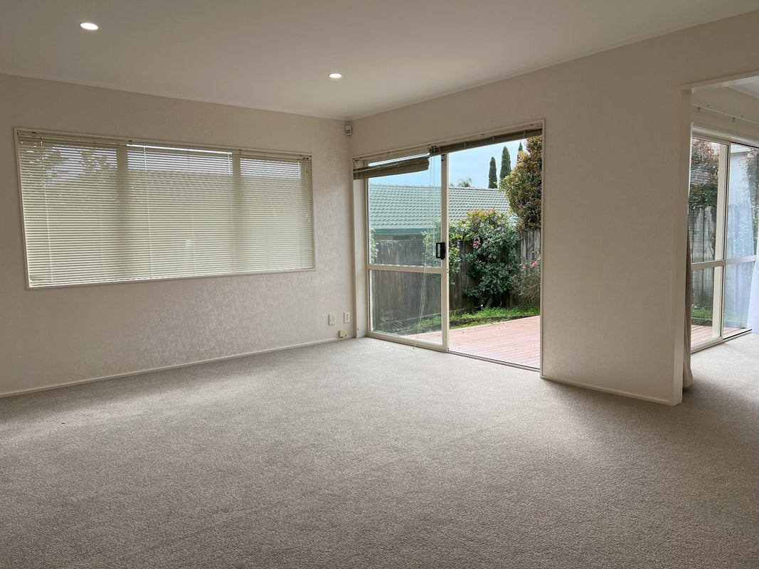 1/730 Chapel Road, Dannemora, Auckland - Carousel 2