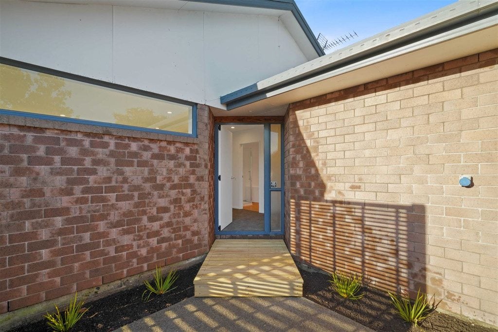 5 Laura Kent Place, Woolston, Christchurch - Carousel 26