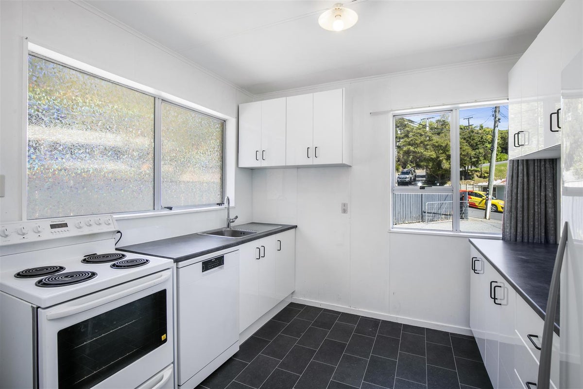 13B John Street, Stokes Valley, Lower Hutt - Carousel 2