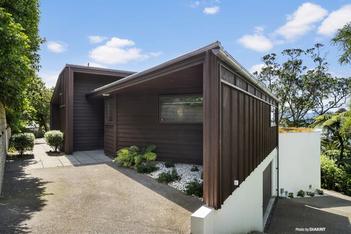 51 Jubilee Road, Khandallah, Wellington - Carousel 29