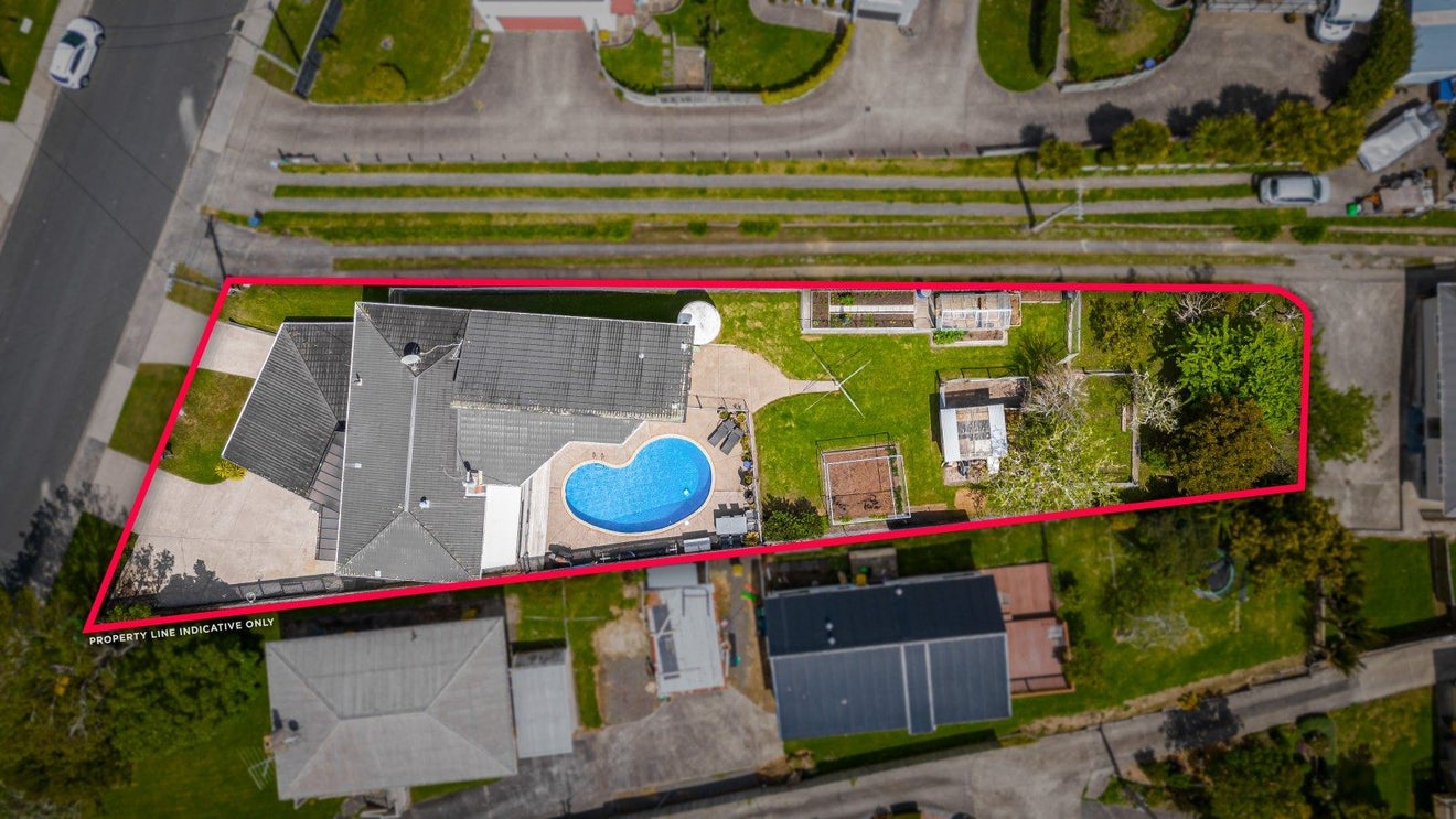 24 Verbena Road, Birkdale, Auckland - Carousel 1
