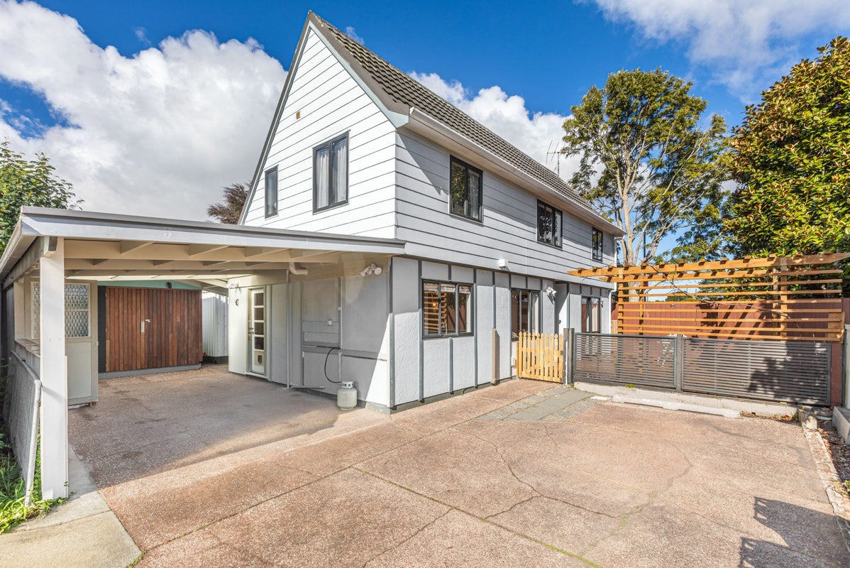 3/36 Aroha Avenue, Sandringham, Auckland - Carousel 1