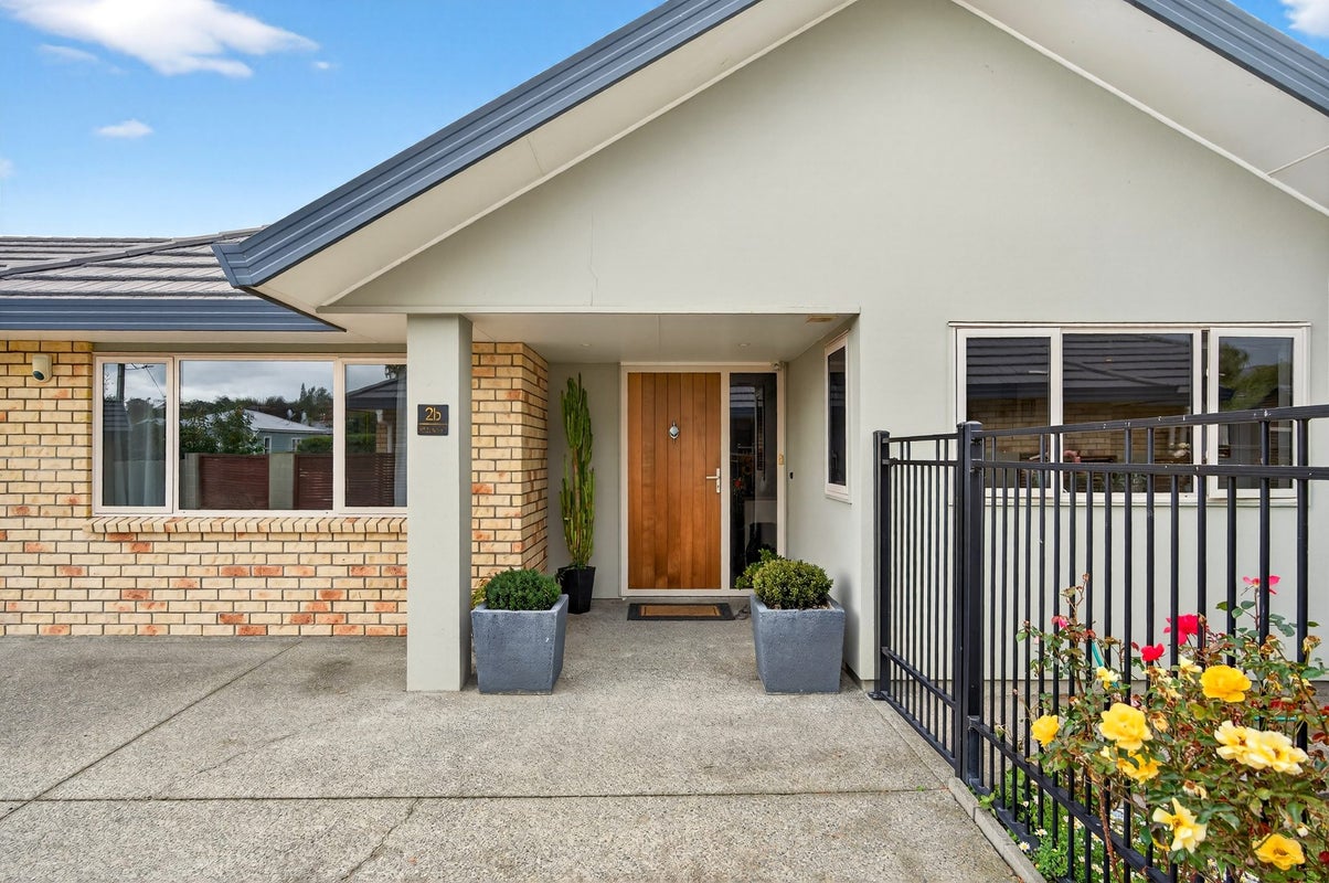 2B Second Street, Lansdowne, Masterton - Carousel 1