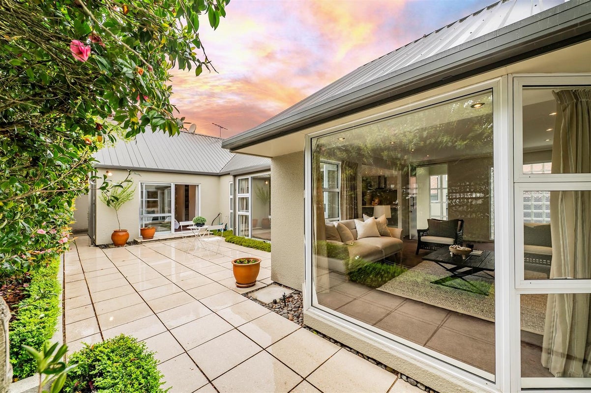 27 Tui Street, Fendalton, Christchurch - Carousel 2