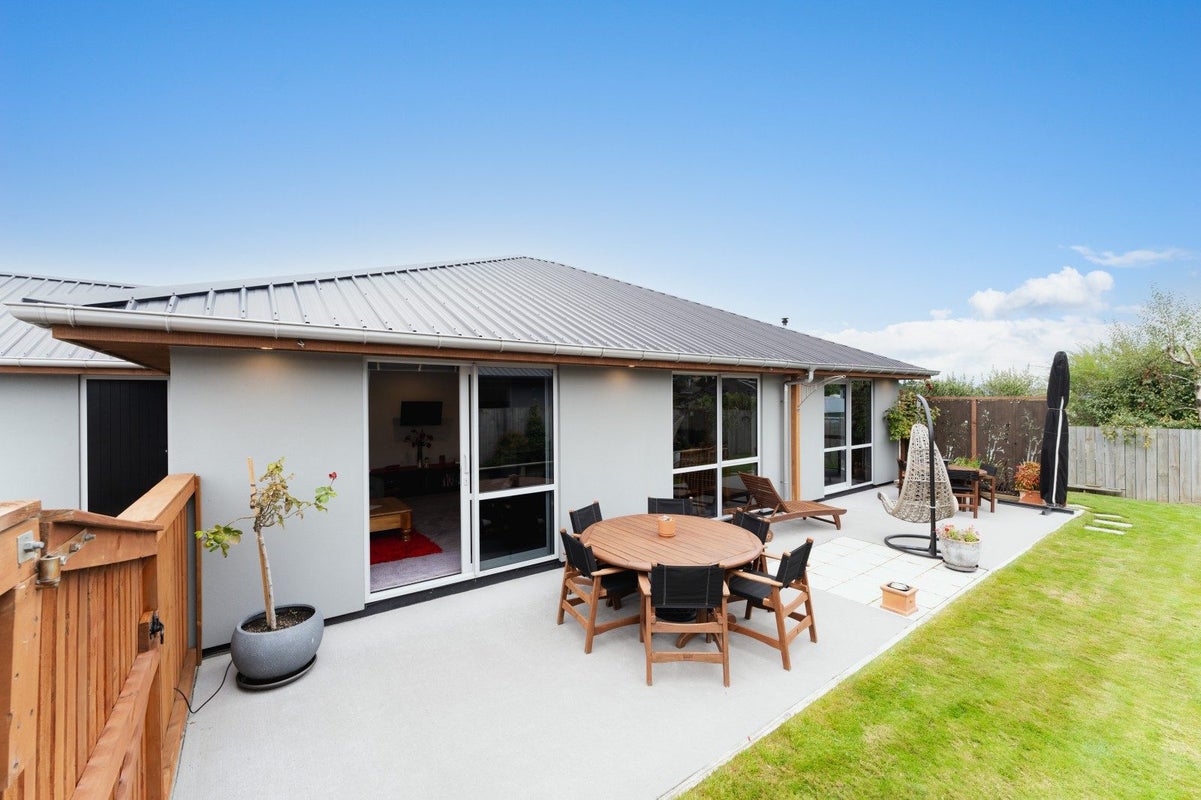 29 Lancaster Lane, Waldronville, Dunedin - Carousel 1
