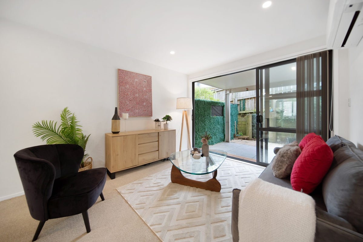 17/15 Wyllie Road, Papatoetoe, Auckland - Carousel 2