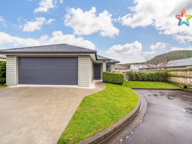 56 Farmer Crescent, Taita, Lower Hutt - Carousel 1