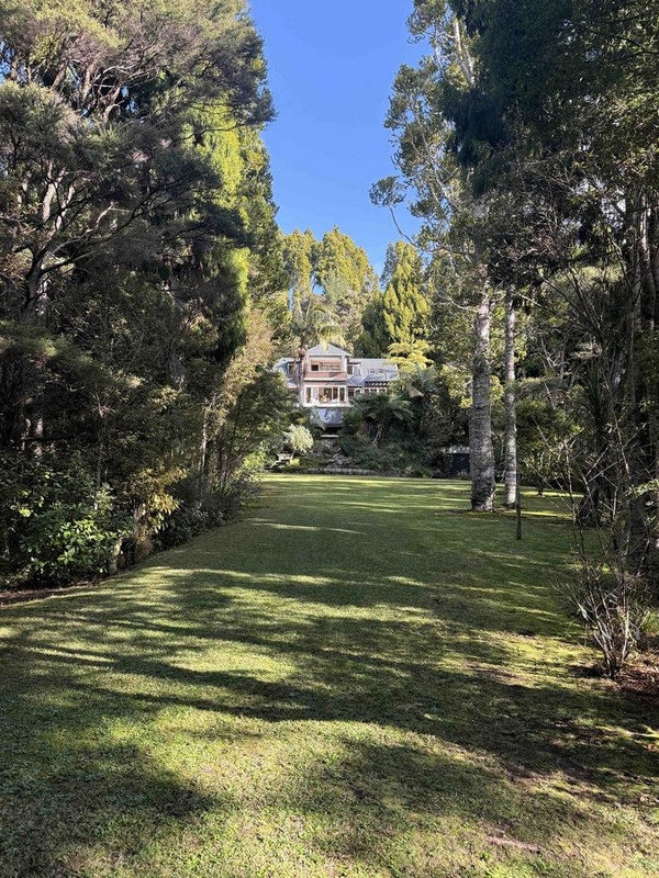 215 Konini Road, Titirangi, Auckland - Carousel 2