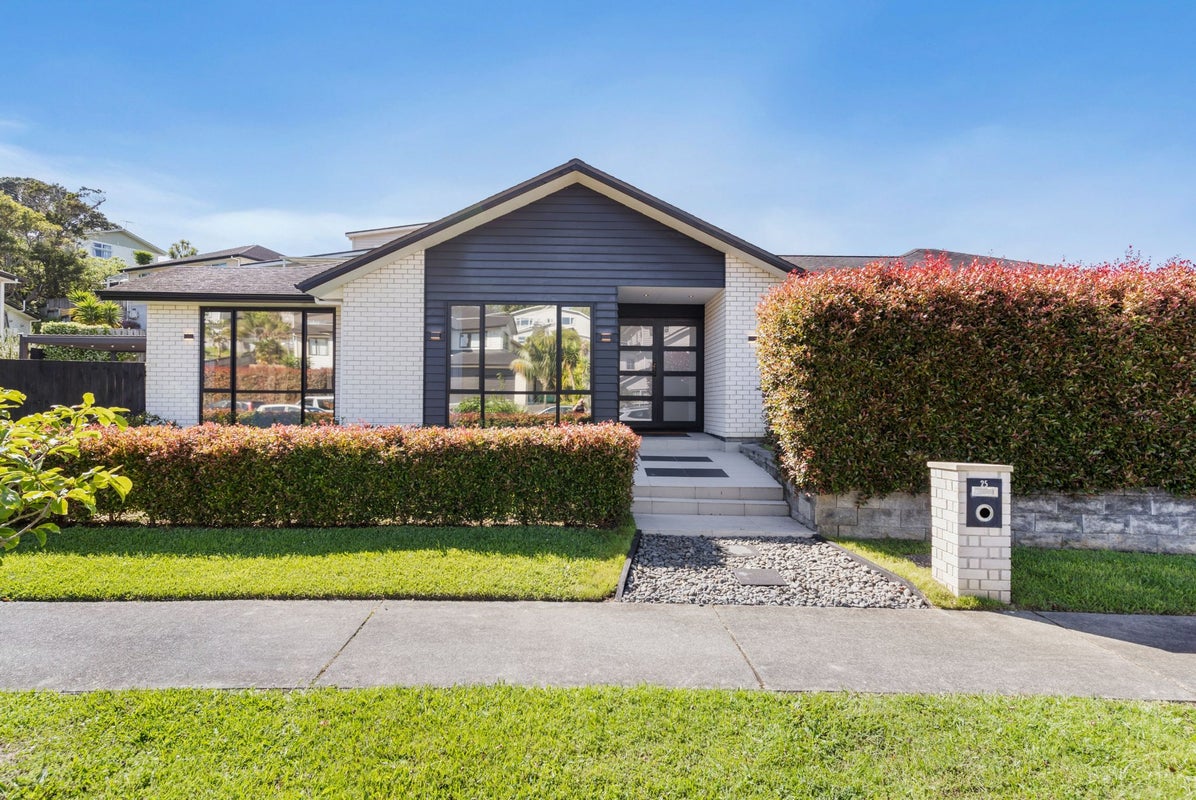 25 Corricvale Way, Northcross, Auckland - Carousel 1