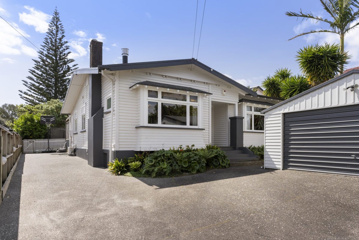 20 Henry Street, Avondale, Auckland - Carousel 1