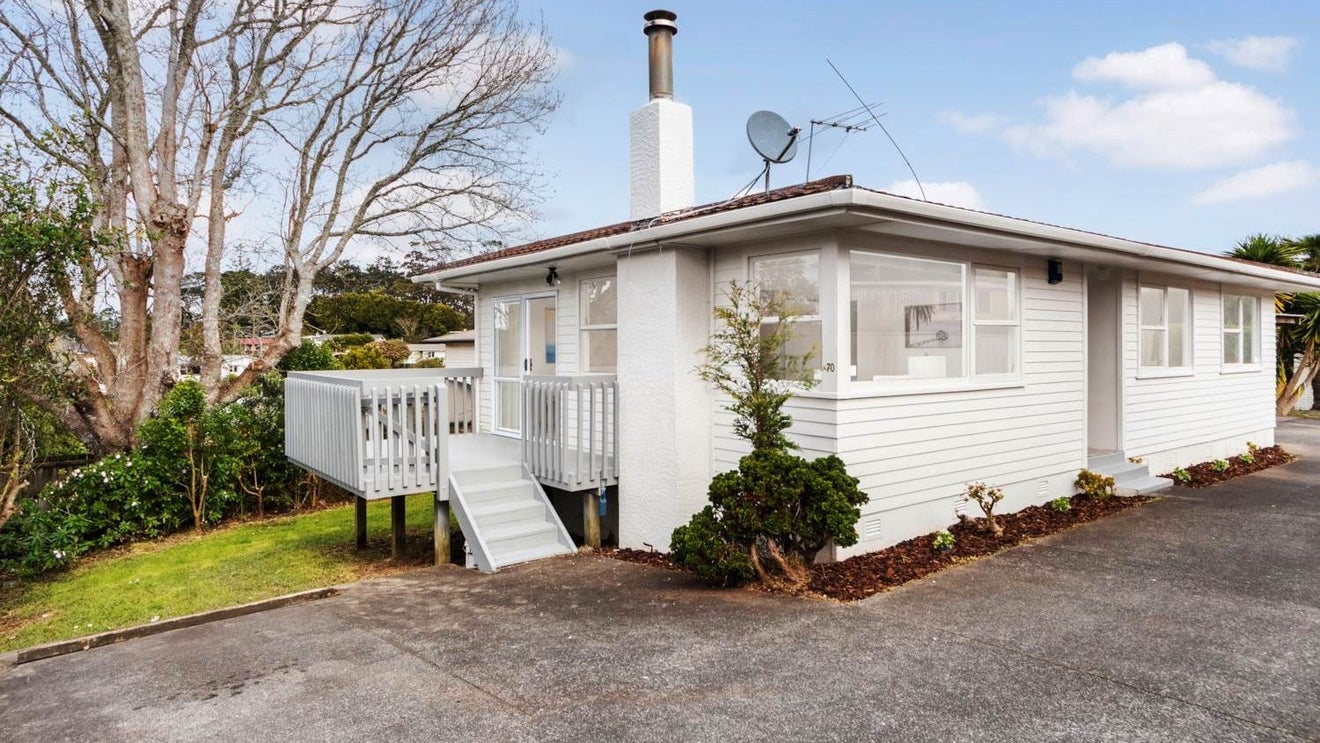 70 Glendene Avenue, Glendene, Auckland - Carousel 1