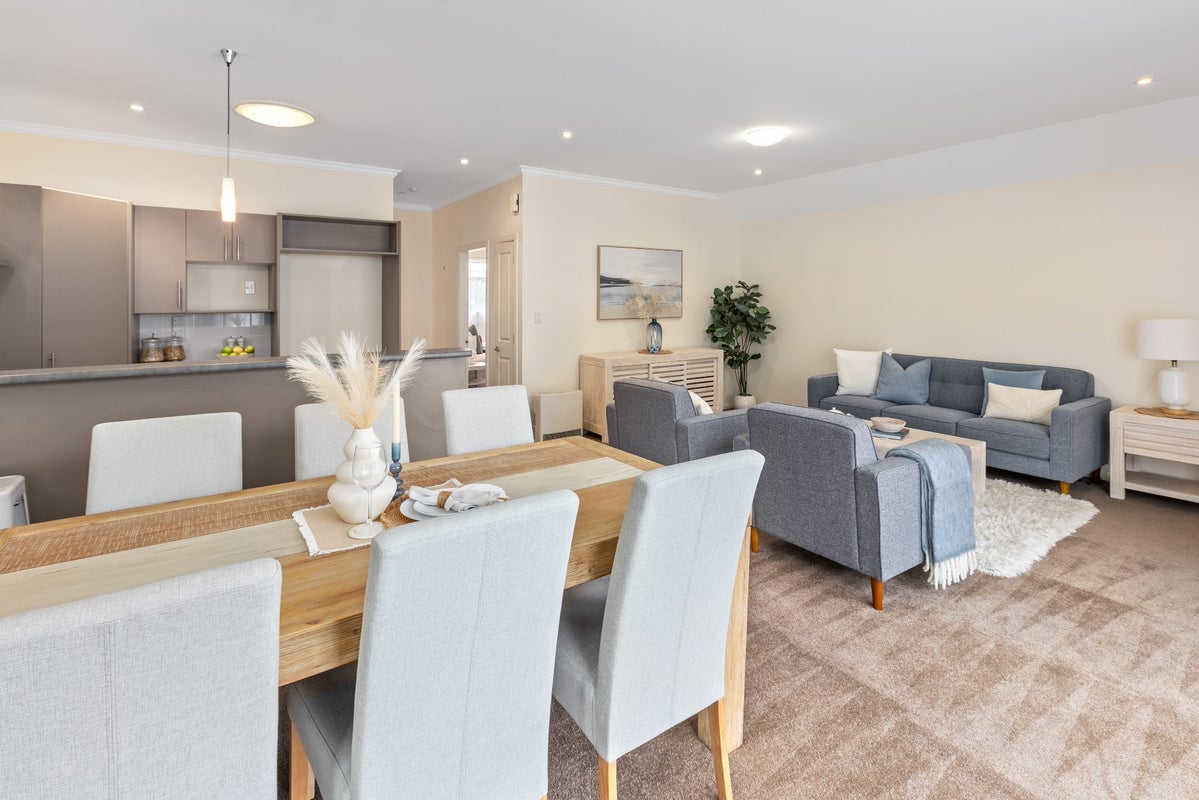 53 Futuna Close, Karori, Wellington - Carousel 1