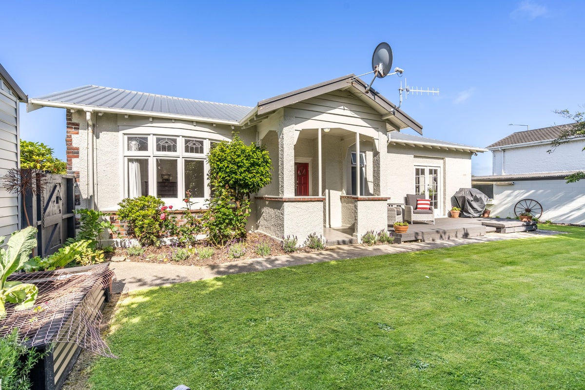 38 Banks Street, Richmond, Invercargill - Carousel 1