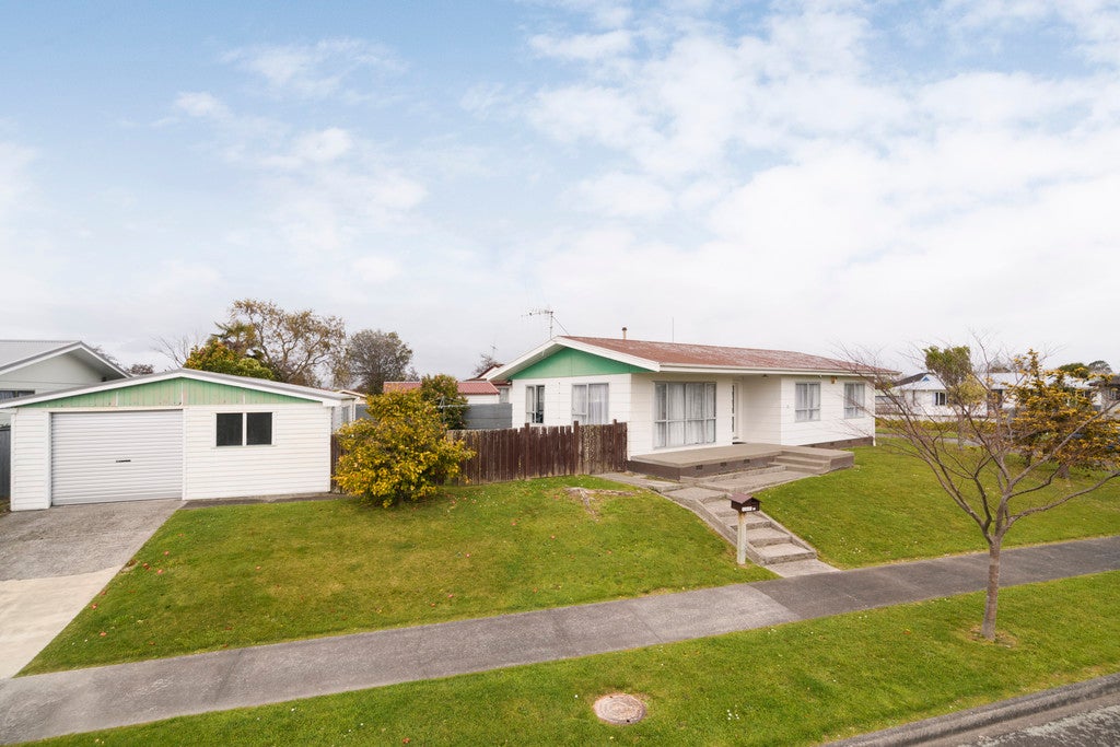 10 Jupiter Street, Milson, Palmerston North - Carousel 1