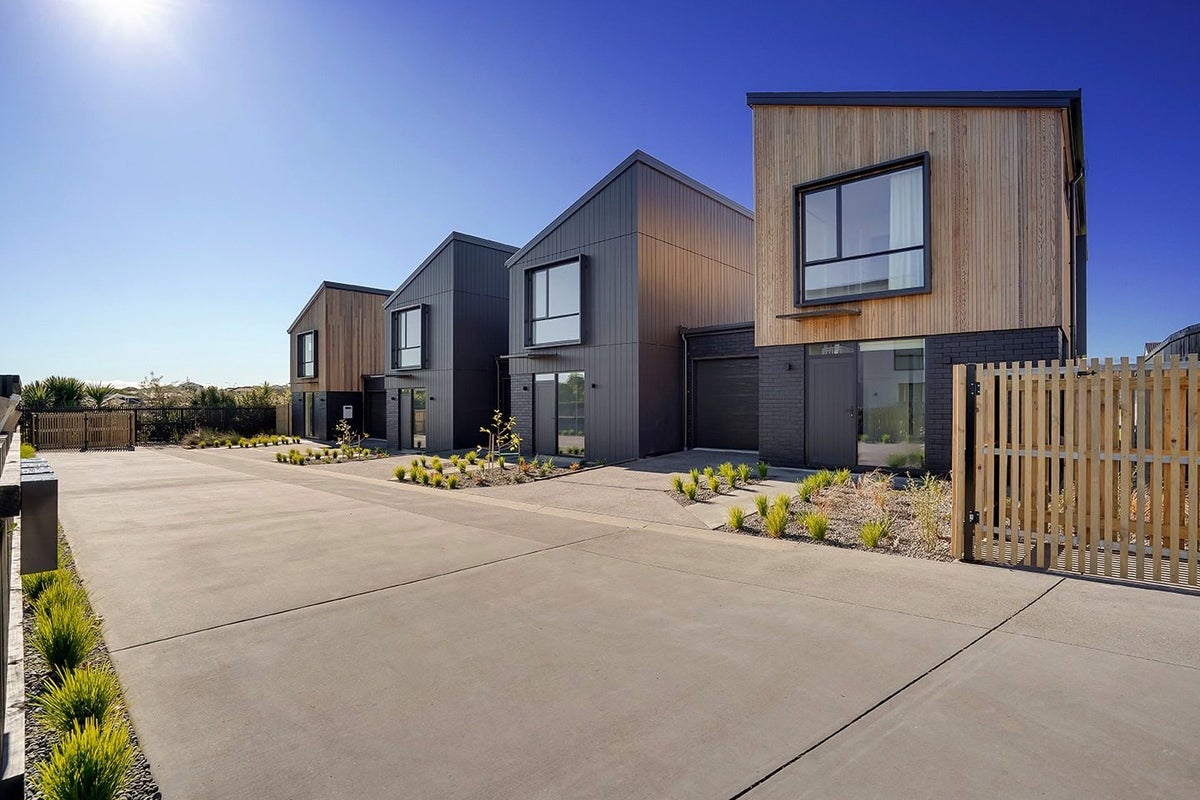 18 Halo Green, Peacocke, Hamilton - Carousel 19