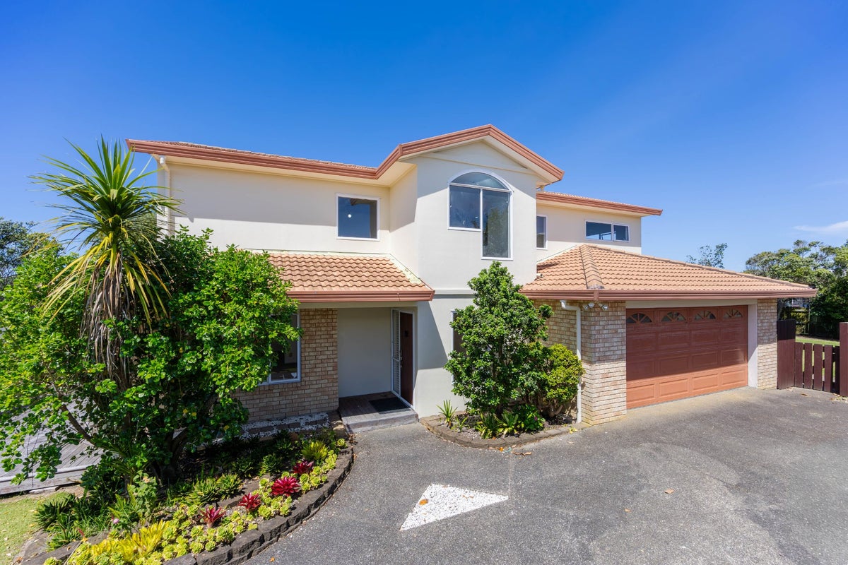 83 Alec Craig Way, Gulf Harbour, Whangaparaoa - Carousel 1
