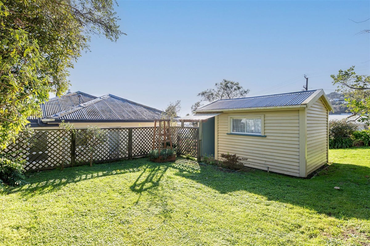 29 Fraser Avenue, Johnsonville, Wellington - Carousel 12