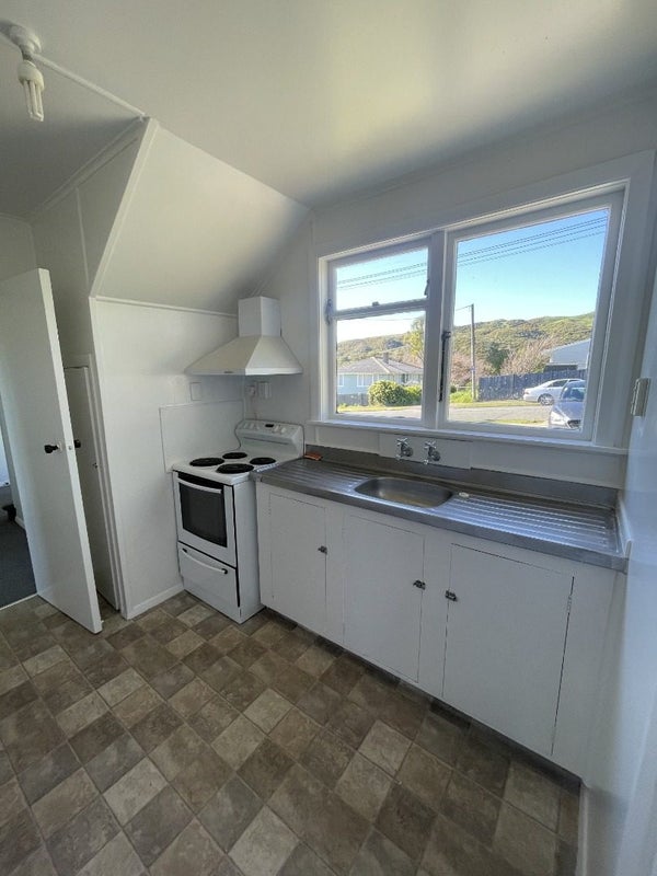 133 Bedford Street, Cannons Creek, Porirua - Carousel 2