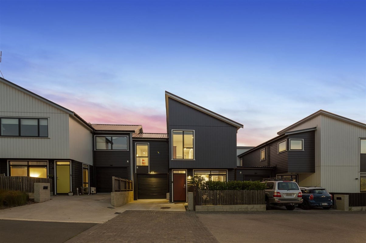 4 Killick Place, Long Bay, Auckland - Carousel 21