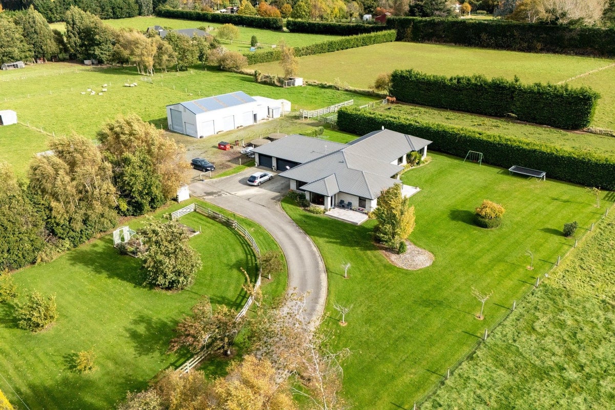 154 Myross Road, Myross Bush - Carousel 1