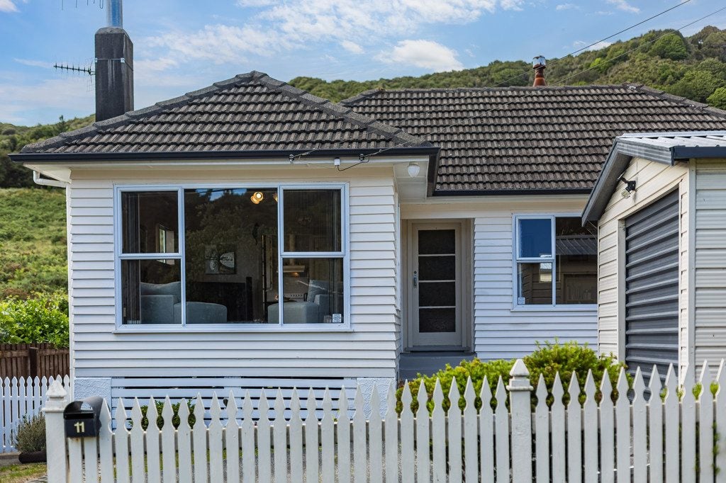 11 Gardiner Grove, Wainuiomata, Lower Hutt - Carousel 27