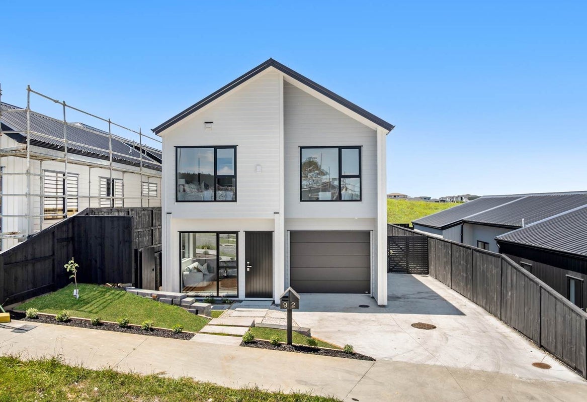 92 Huanui Drive, Orewa, Rodney, Auckland - Carousel 1