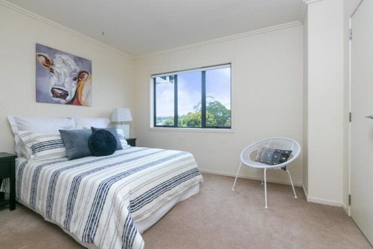 6/191 Sunnynook Road, Wairau Valley, Auckland - Carousel 2
