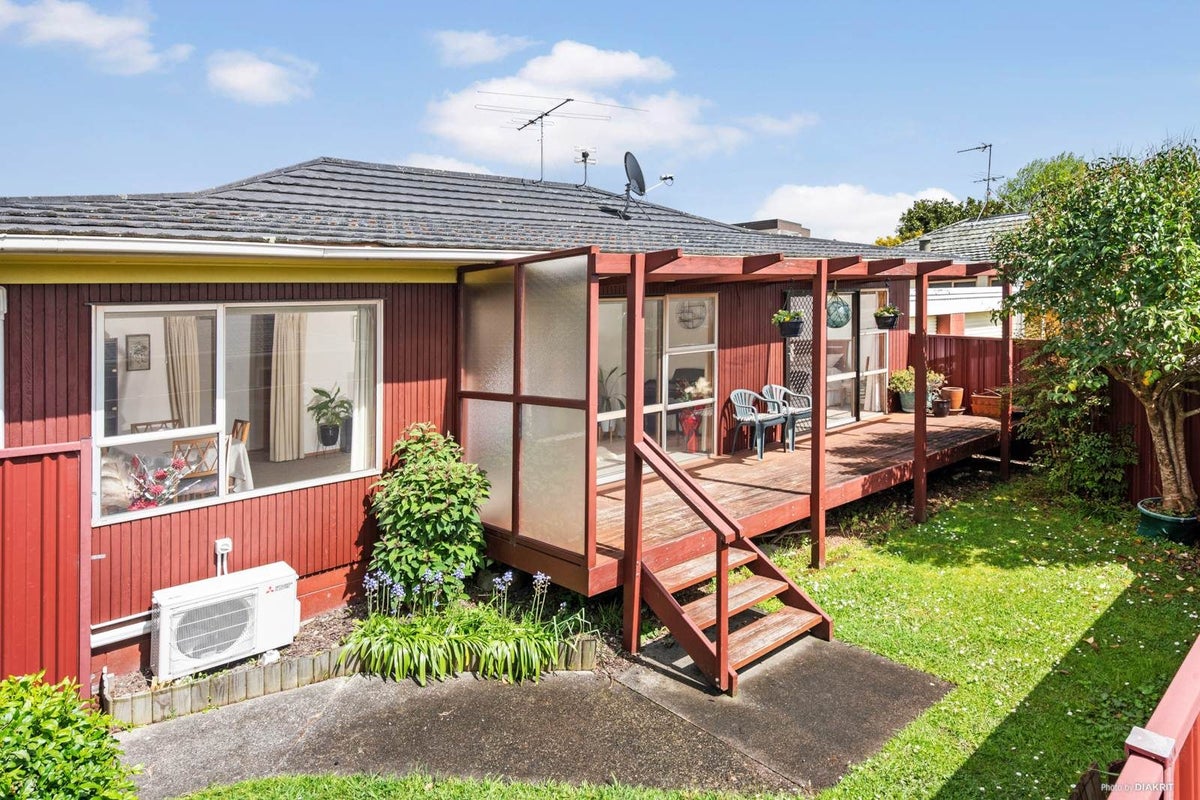 1/34 Matuhi Rise, Henderson, Auckland - Carousel 1