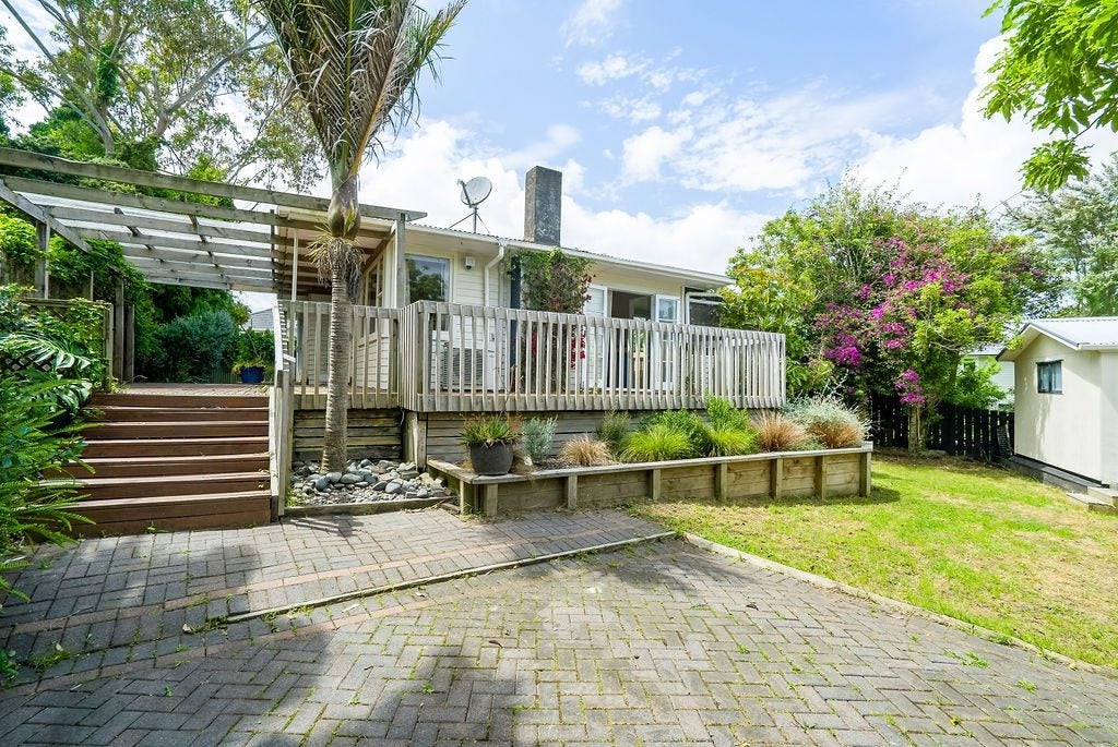 1/33 Nile Road, Kelston, Auckland - Carousel 1