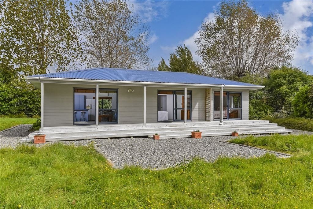 77 Postman Road, Albany - Carousel 1