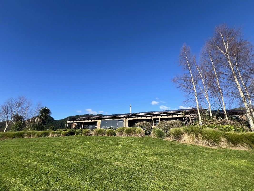 141 Manakau Heights Drive, Manakau, Levin - Carousel 21