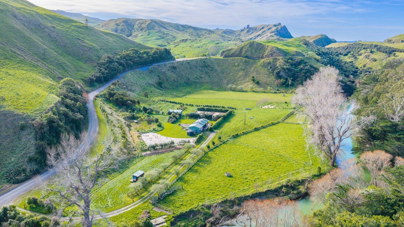 73 Mangakuri Road, Kairakau, Havelock North - Carousel 21