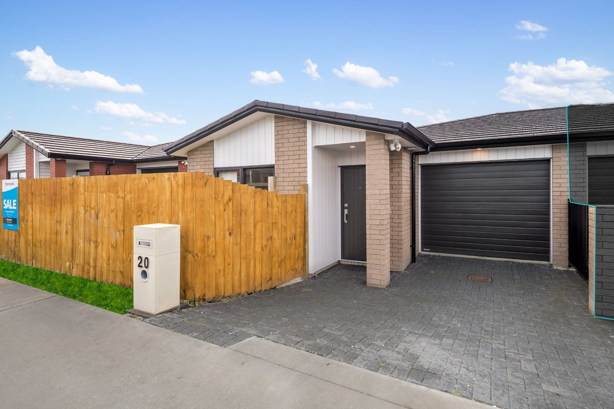 20 Kapia Street, Pukekohe, Pukekohe - Carousel 2