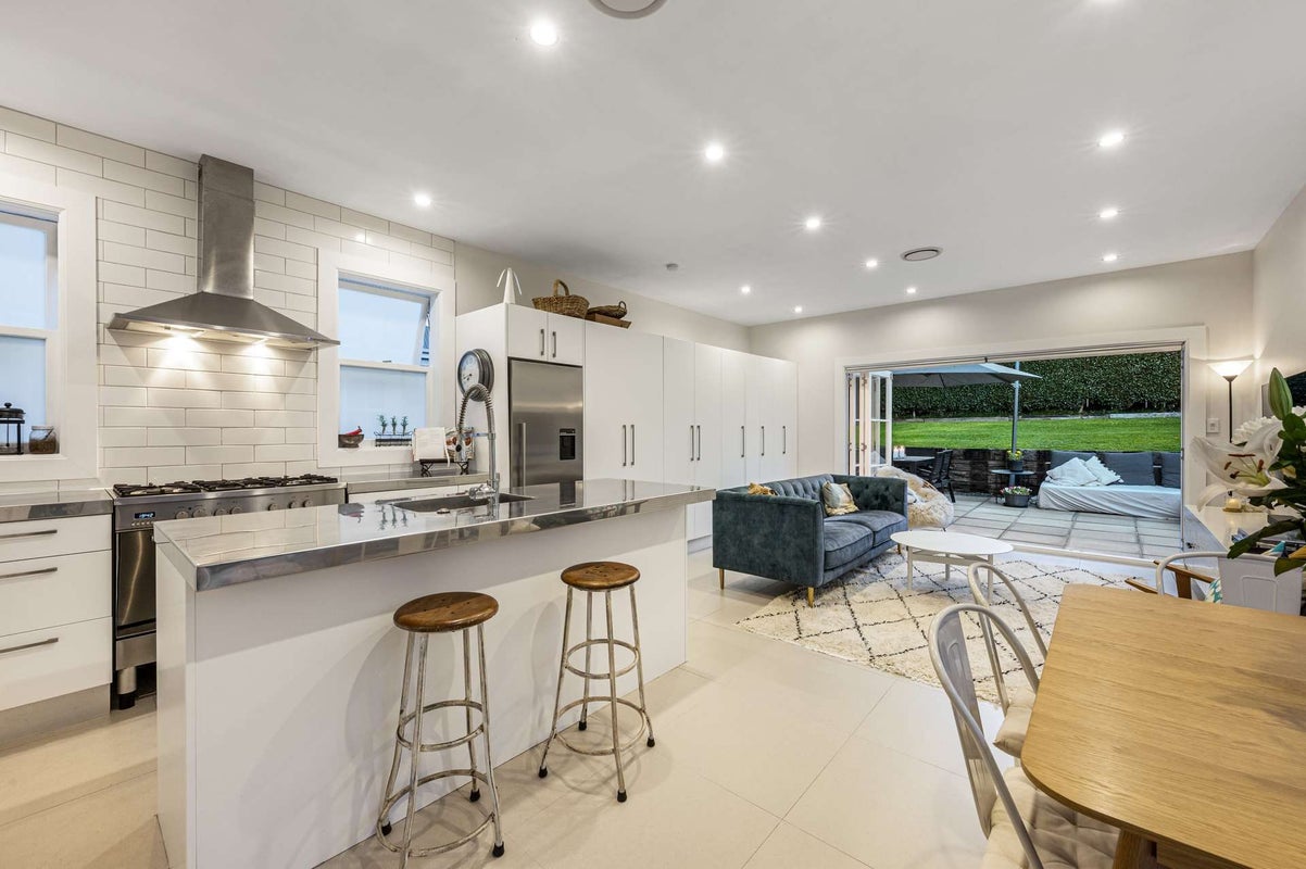 28 Seafield View Road, Grafton, Auckland - Carousel 1