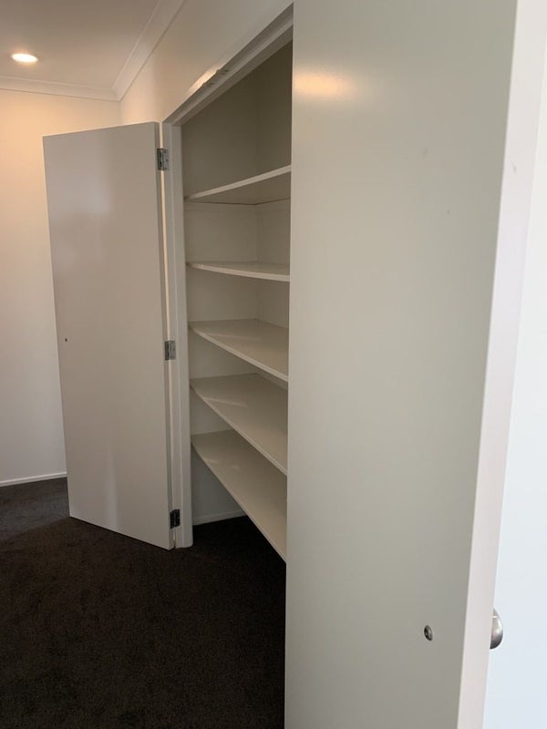 13 Chancery Close, Hamilton East, Hamilton - Carousel 7