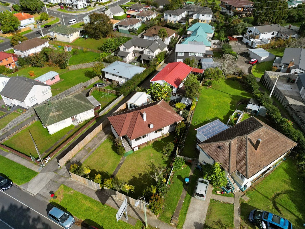577 Richardson Road, Mount Roskill, Auckland - Carousel 1