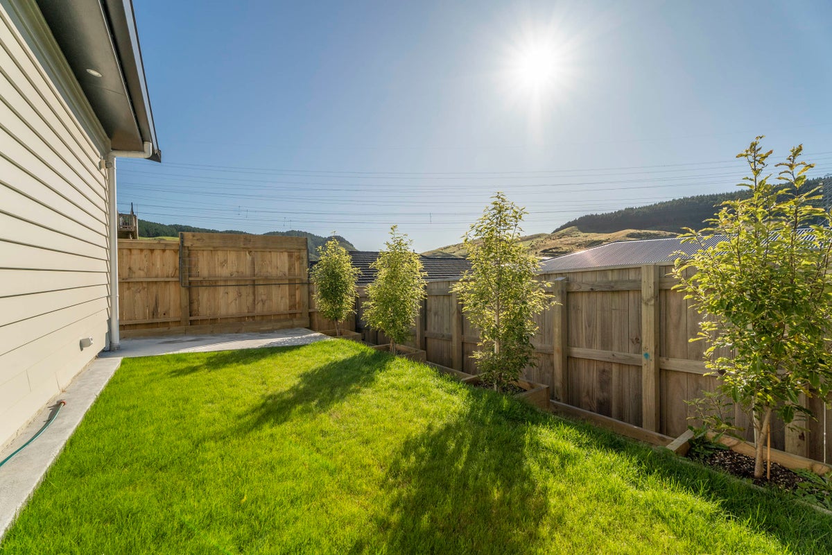 165 Amesbury Drive, Churton Park, Wellington - Carousel 22