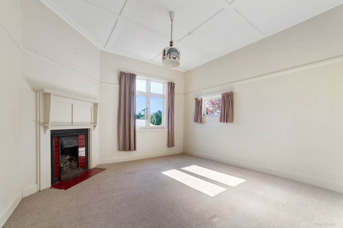 16 Lake Road, Devonport, Auckland - Carousel 2