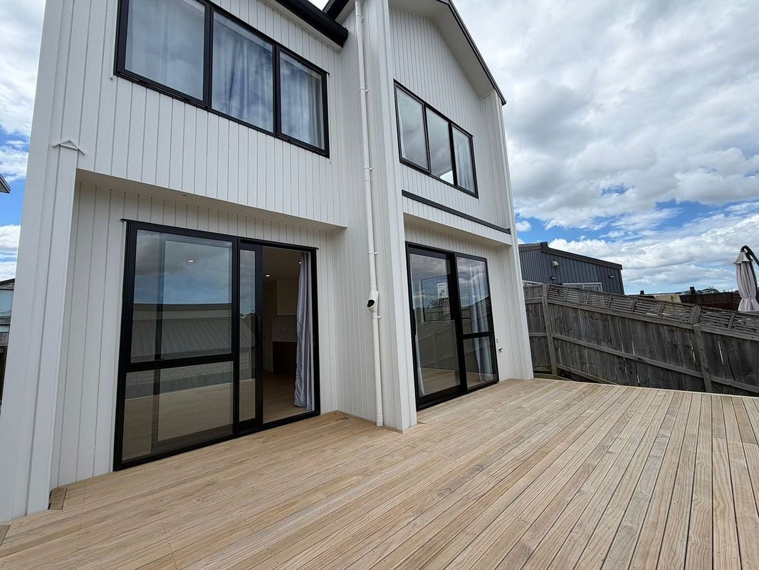 106 Waekahu Road, Westgate, Auckland - Carousel 2
