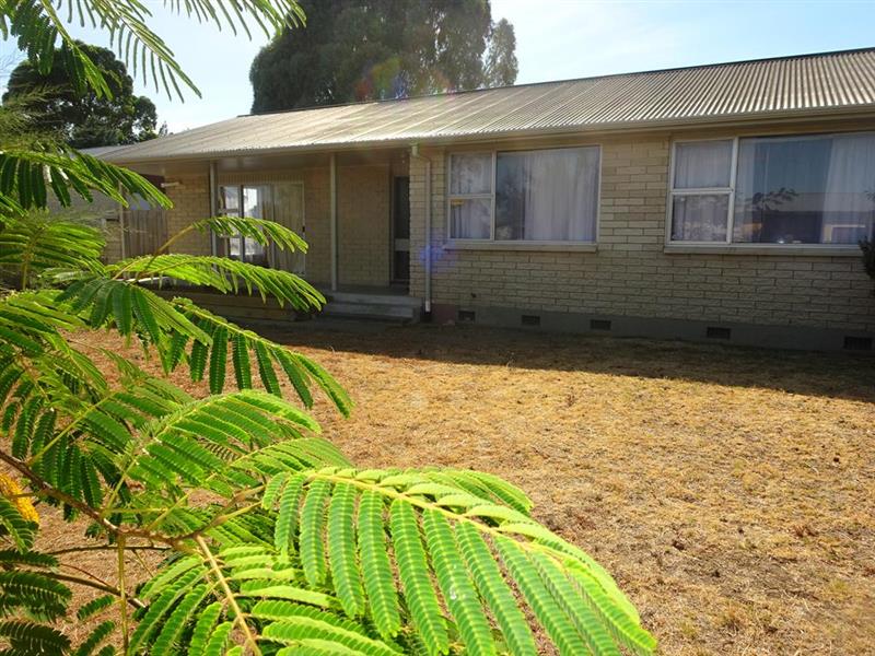 11 Hudson Road, Flaxmere, Hastings - Carousel 1
