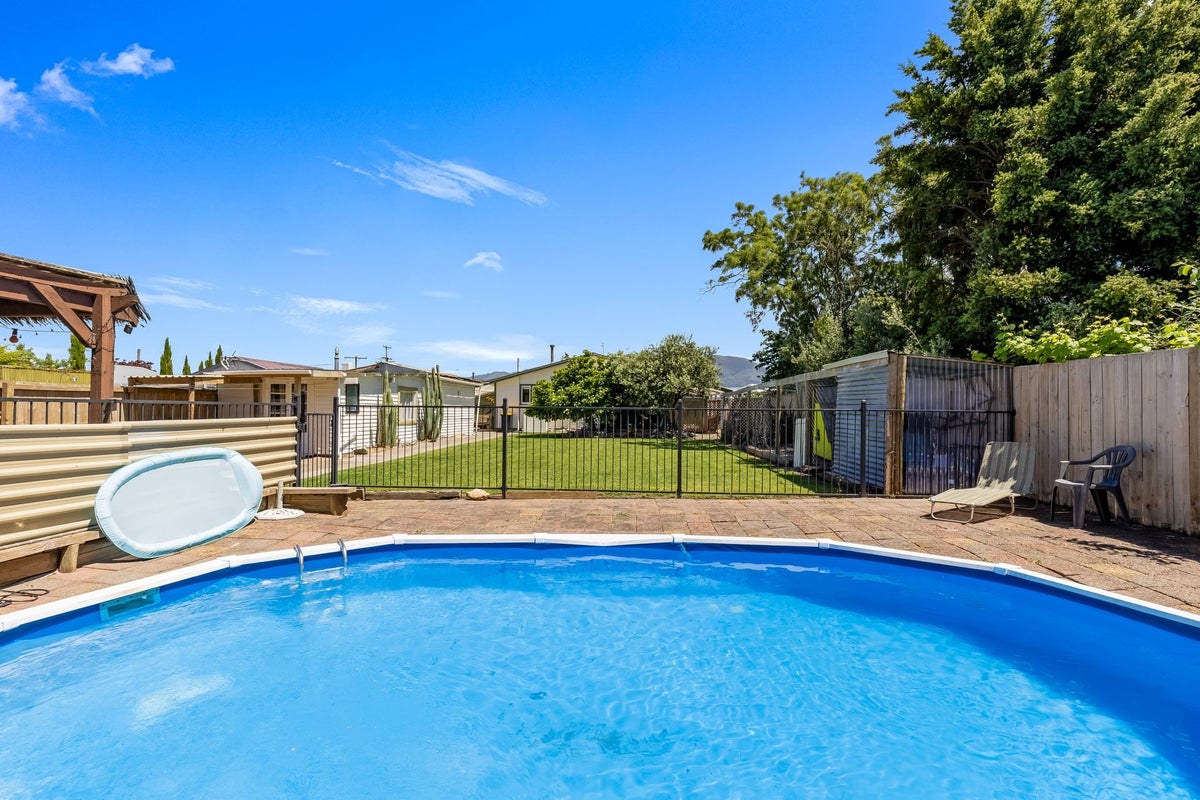 141 Queen Victoria Street, Motueka - Carousel 1