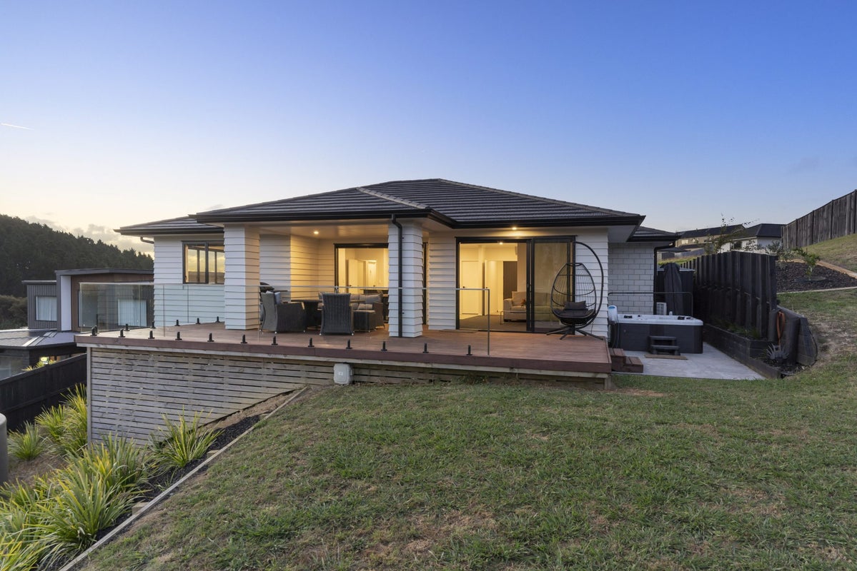 12 Eckford Lane, Maraetai, Auckland - Carousel 2