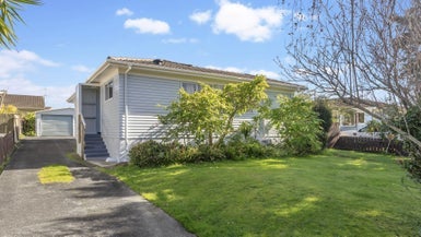 3 Frobisher Way, Clendon Park, Auckland - Carousel 1