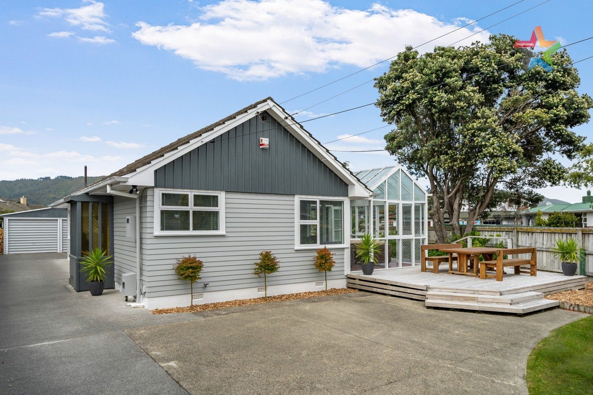 7 ROSEBANK AVE, AVALON, LOWER HUTT - Carousel 1