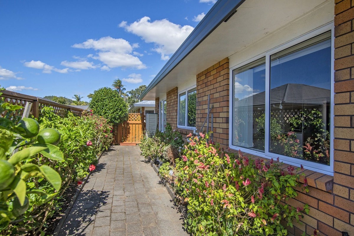 18A King ST, Kensington, Whangarei  - Carousel 2