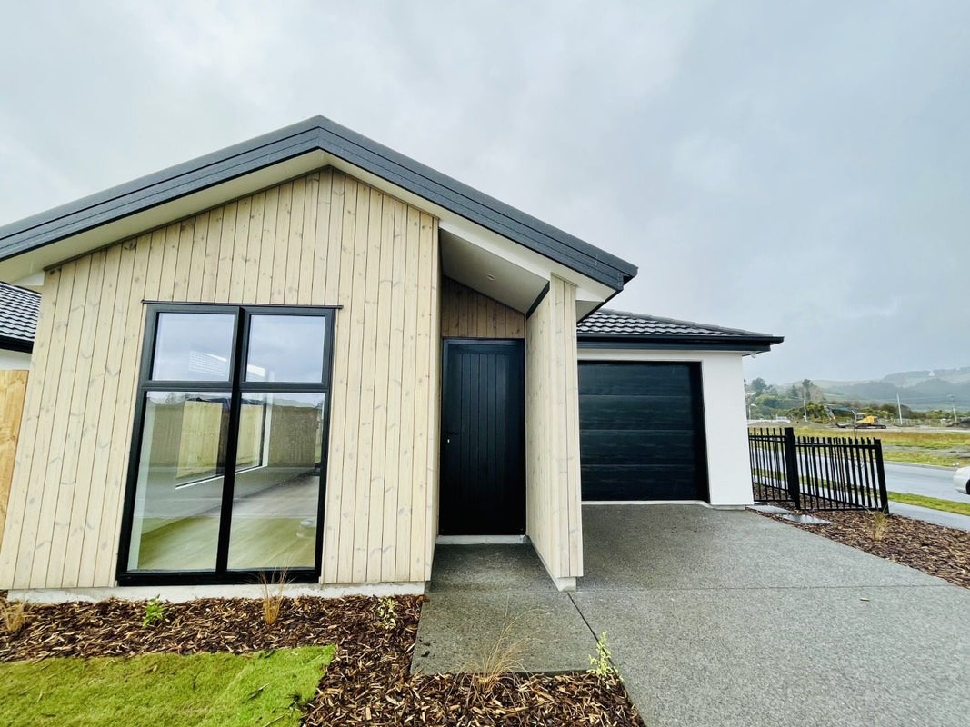 13 Piopio Lane, Halswell, Christchurch - Carousel 2