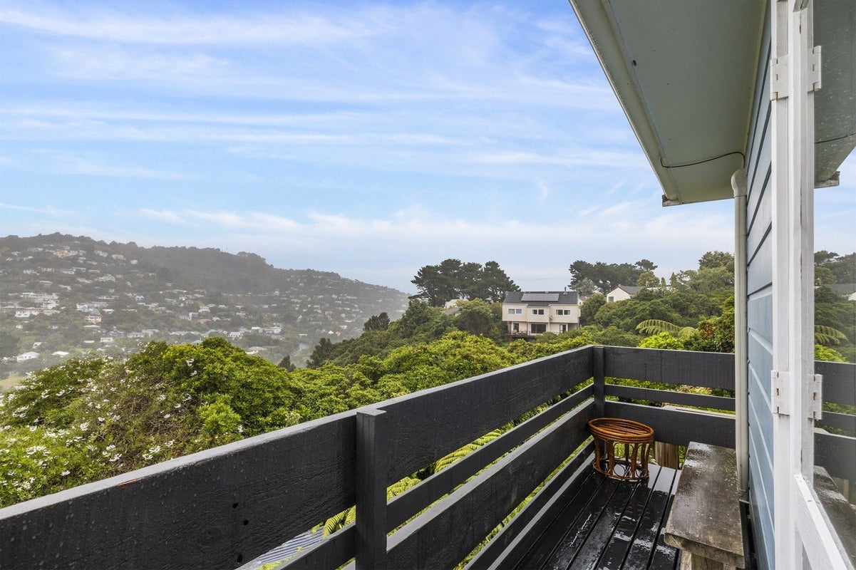 2B Chancellor Way, Crofton Downs, Wellington - Carousel 1